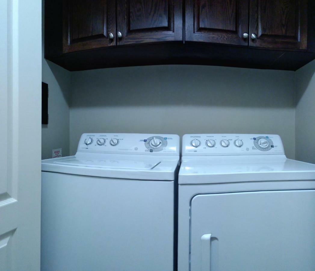 Campbell's Accommodations Gull Lake Esterno foto